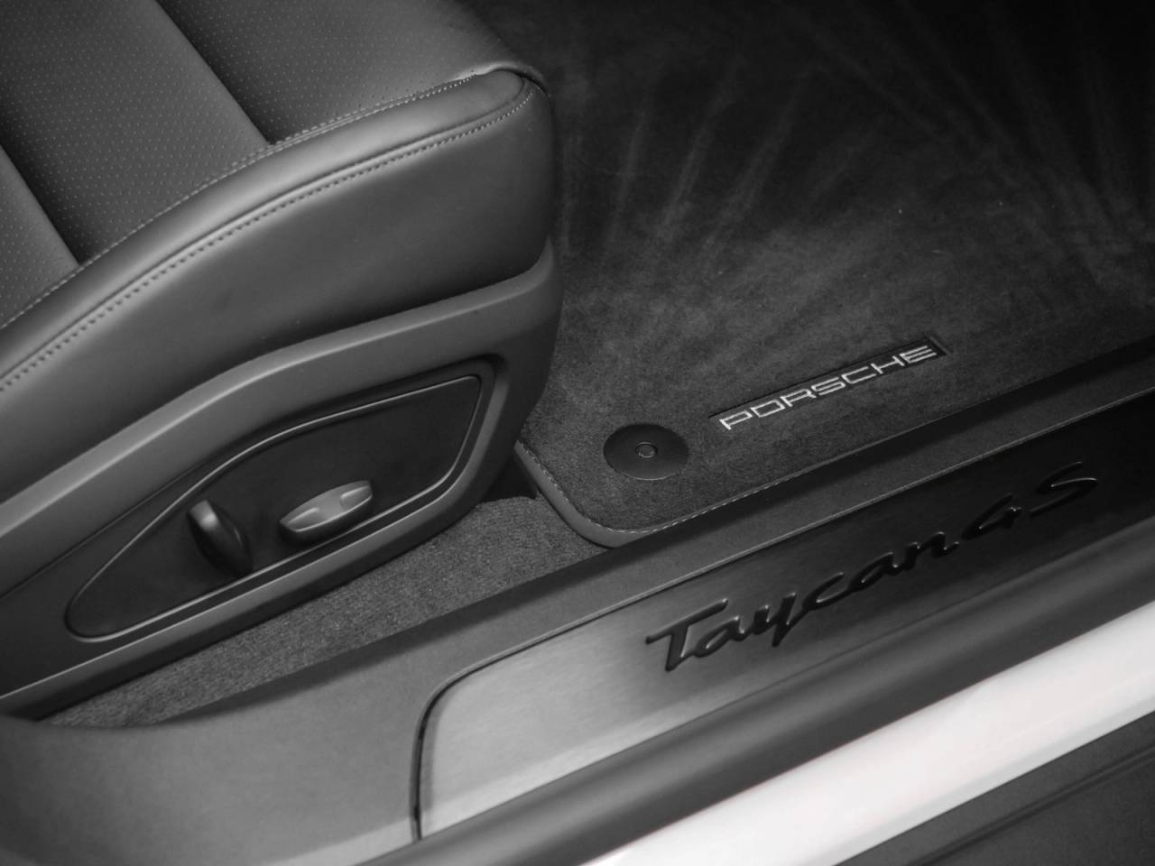 2025 Porsche Taycan Taycan 4S