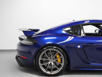 2022 Porsche 718 Cayman GT4