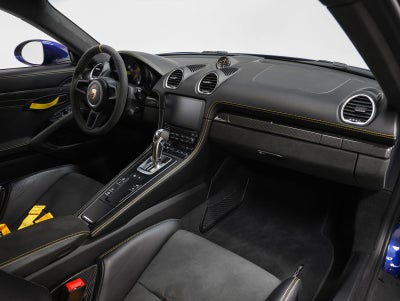 2022 Porsche 718 Cayman GT4