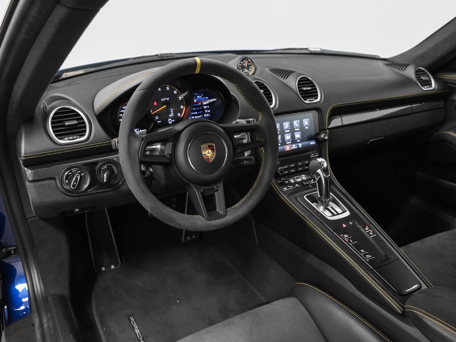 2022 Porsche 718 Cayman GT4