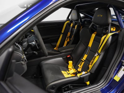2022 Porsche 718 Cayman GT4