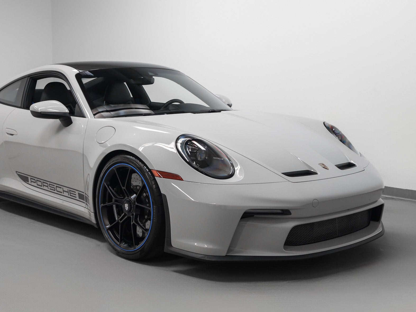 2022 Porsche 911 GT3 Touring