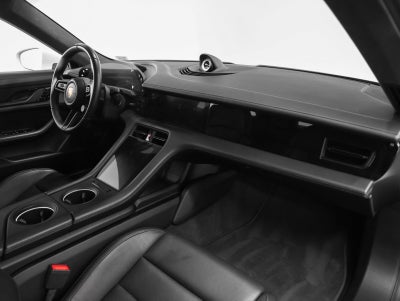 2021 Porsche Taycan Taycan Turbo