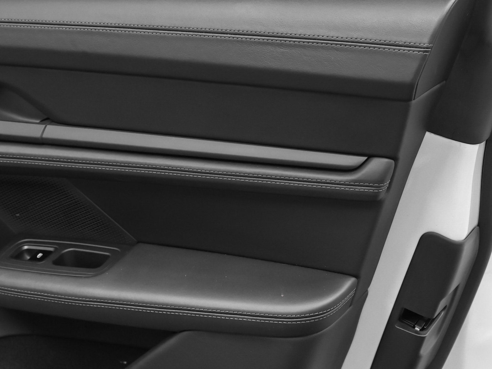 2021 Porsche Taycan Taycan Turbo