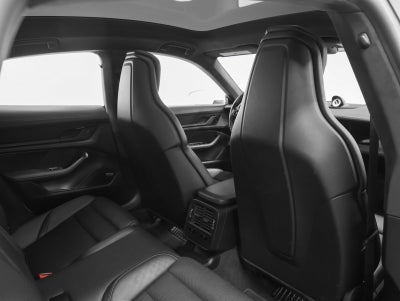 2021 Porsche Taycan Taycan Turbo