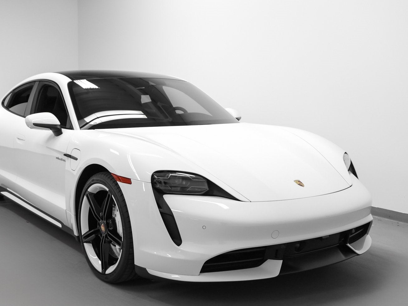 2024 Porsche Taycan Taycan Turbo (MY24)