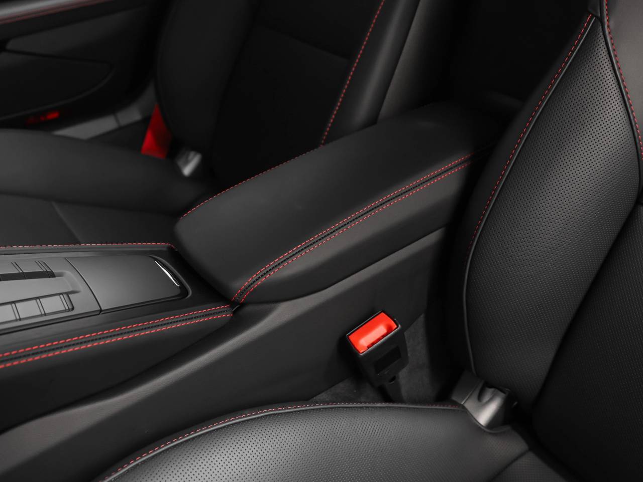 2025 Porsche 718 718 Cayman GTS 4.0
