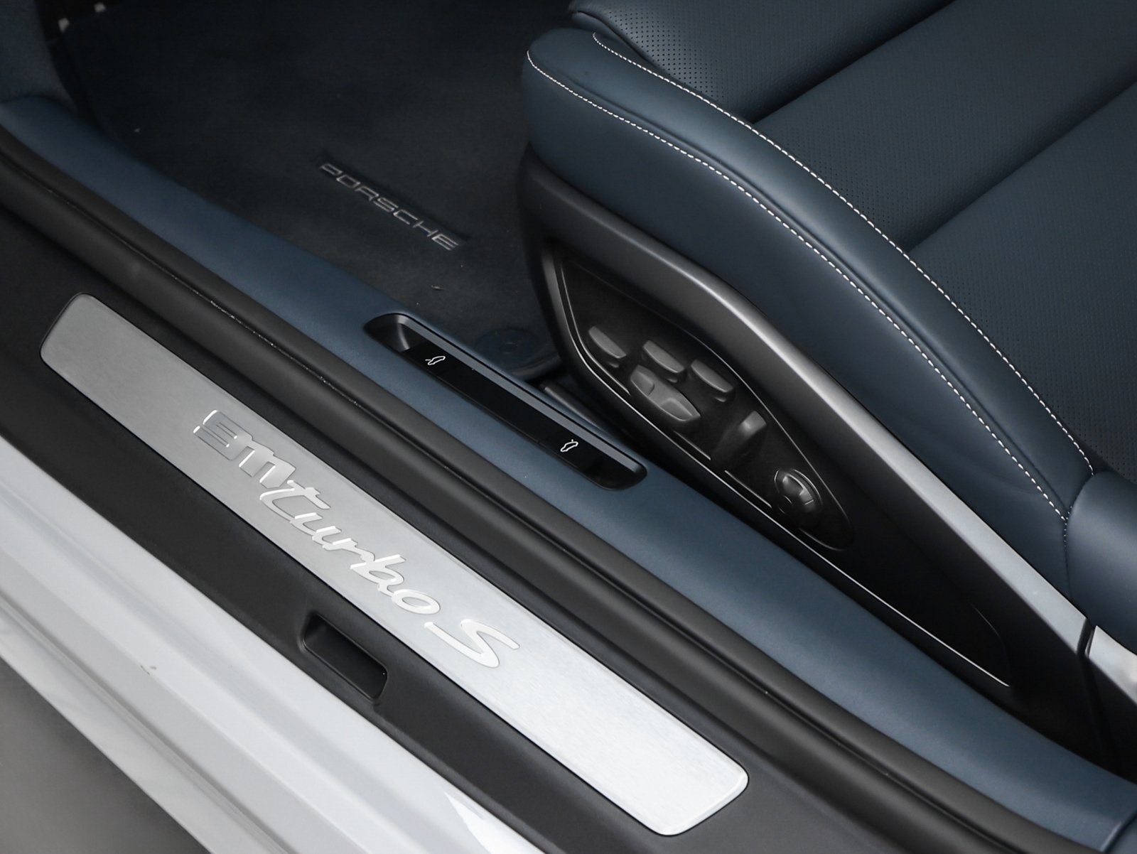 2025 Porsche 911 911 Turbo S