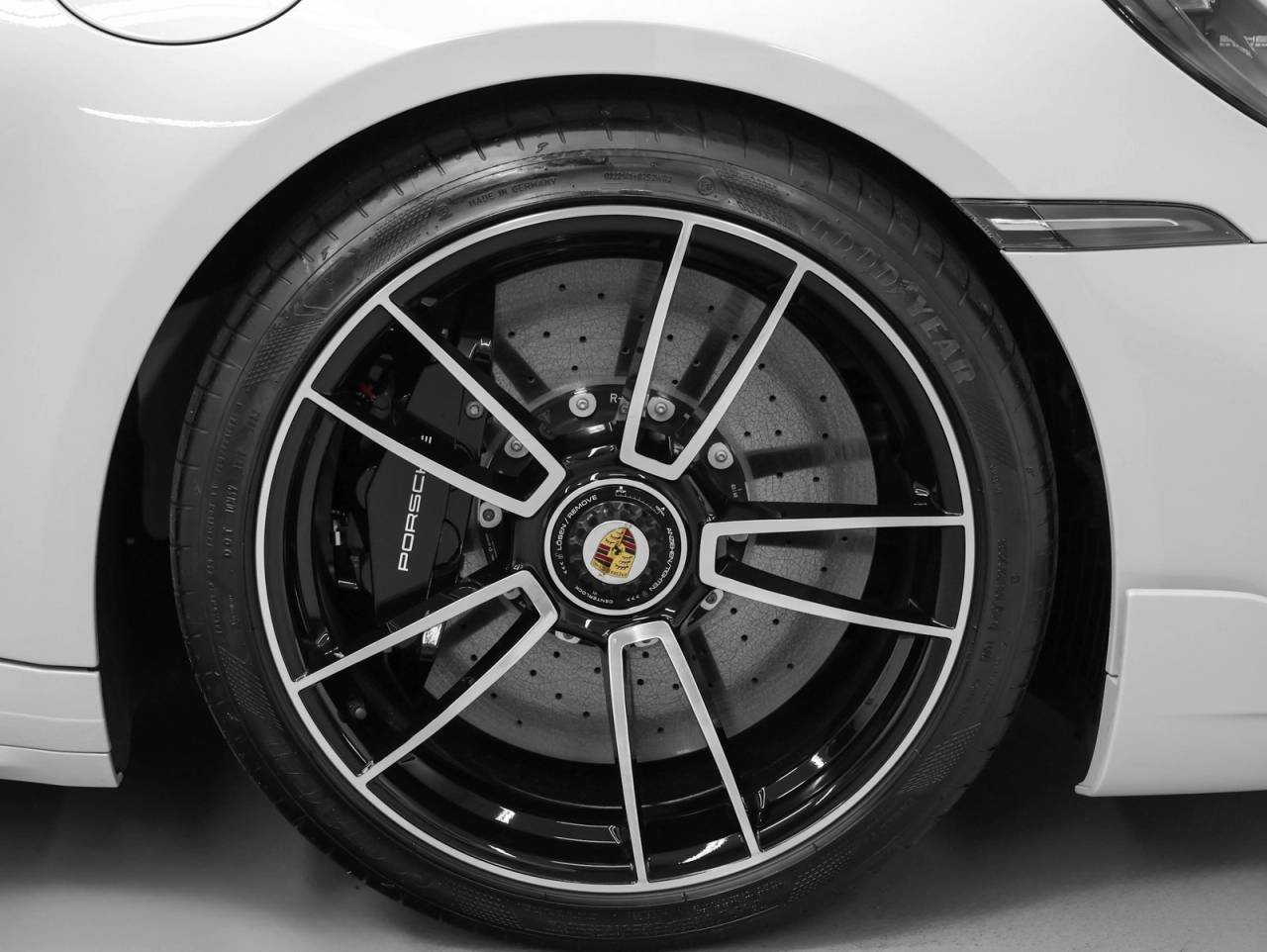 2025 Porsche 911 911 Turbo S