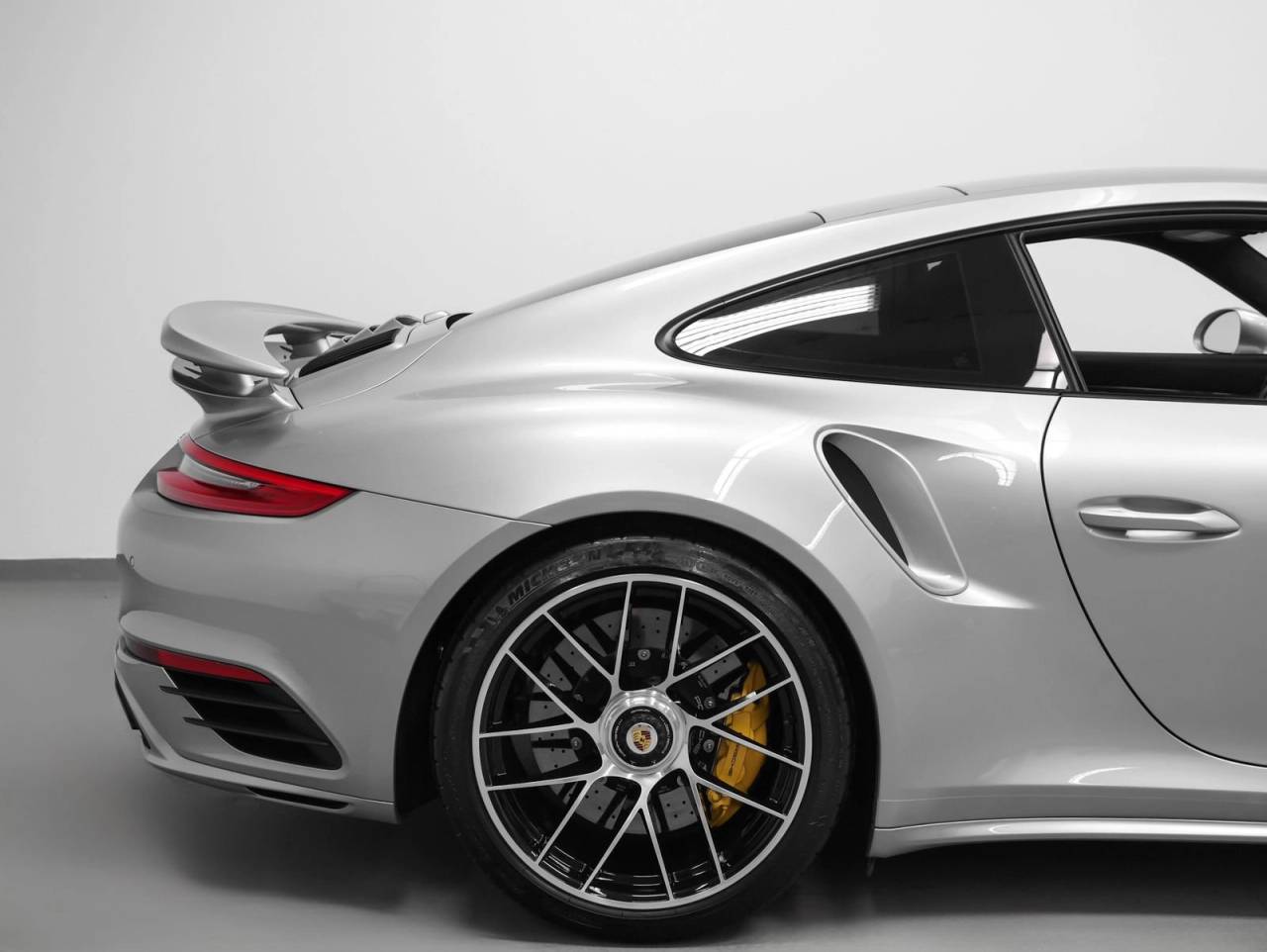2017 Porsche 911 Turbo S