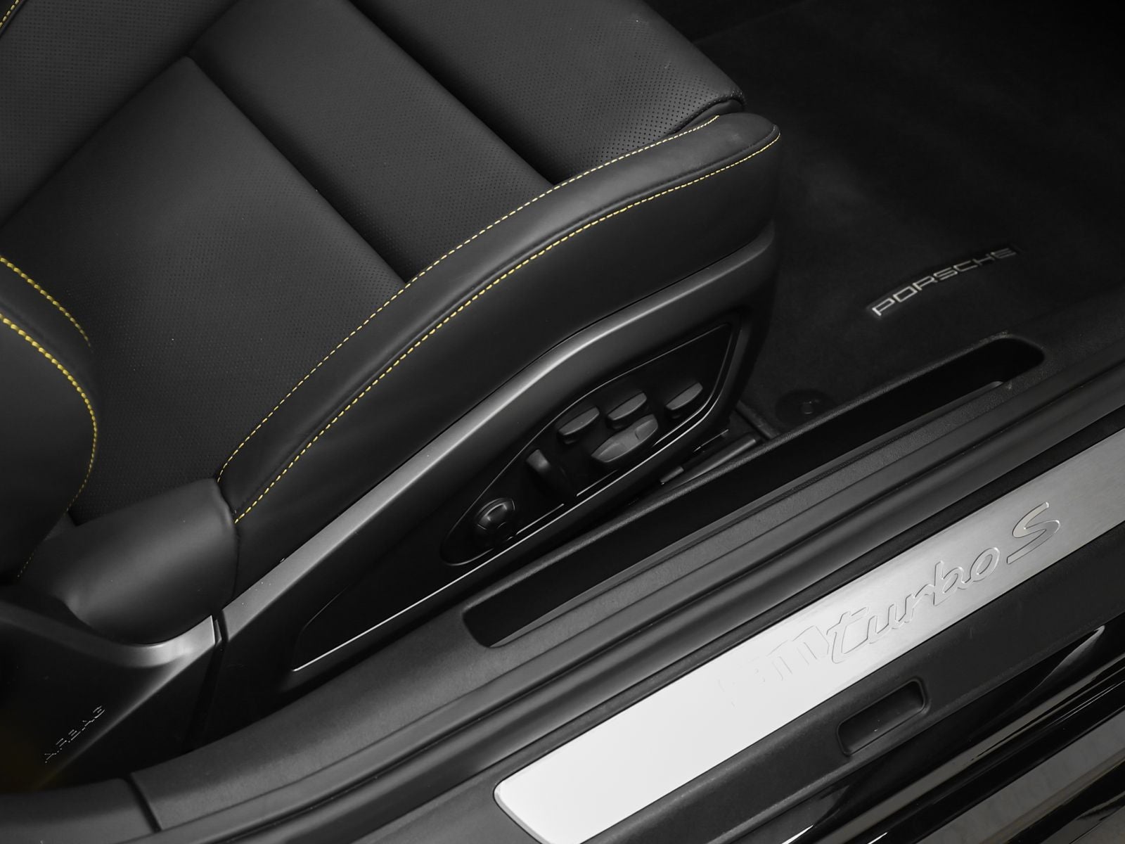2023 Porsche 911 Turbo S