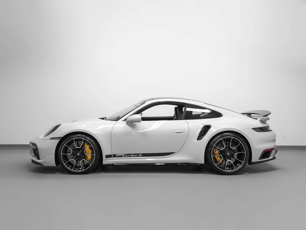 2025 Porsche 911 911 Turbo S