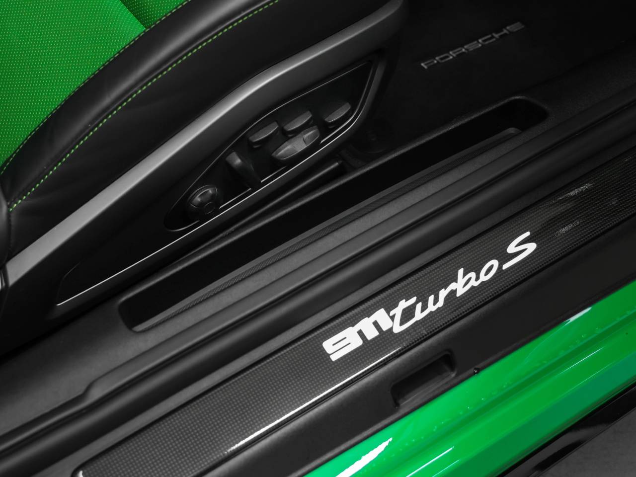 2022 Porsche 911 Turbo S