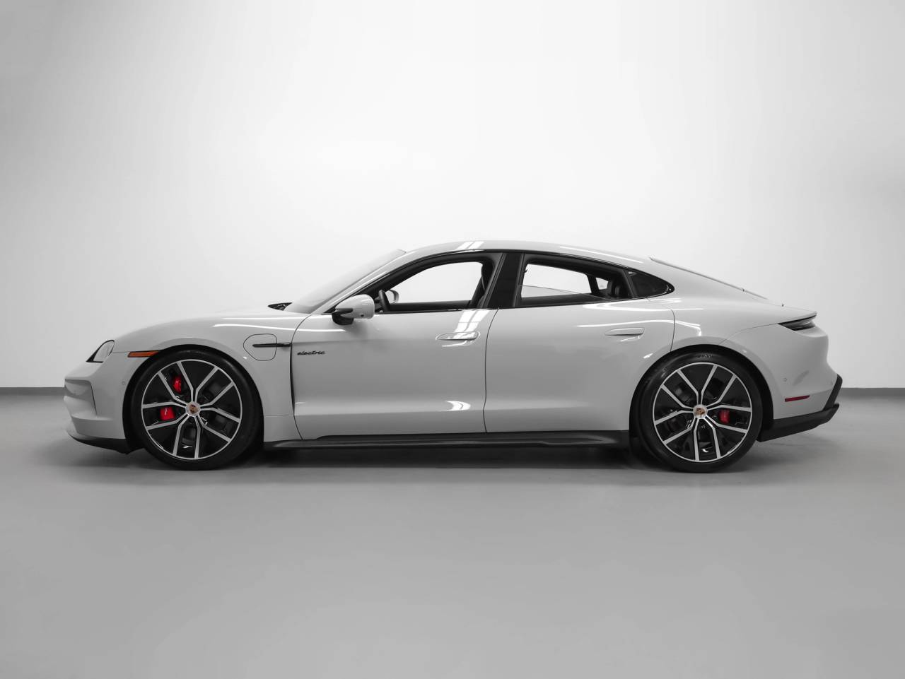 2026 Porsche Taycan Taycan GTS