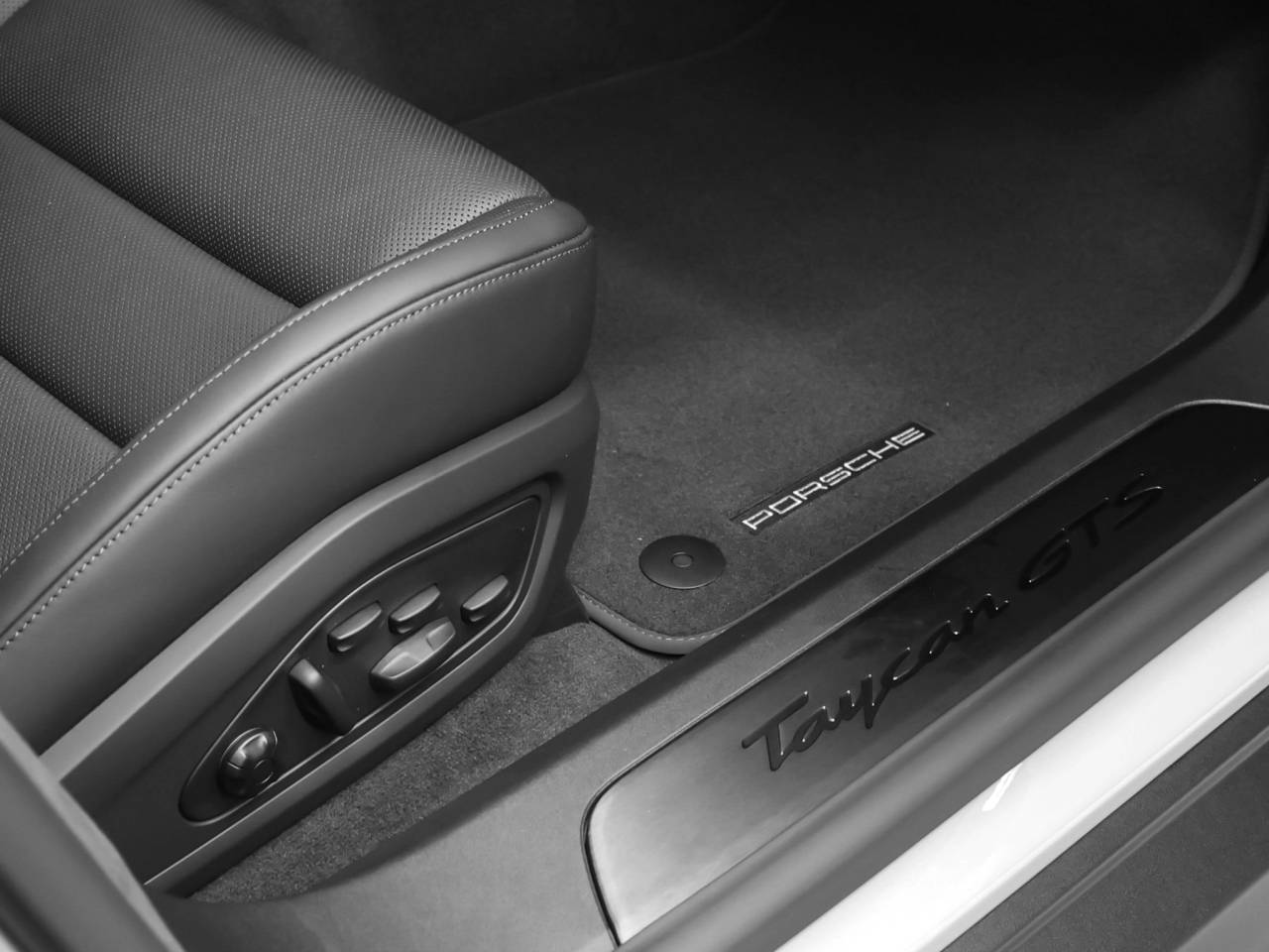 2026 Porsche Taycan Taycan GTS