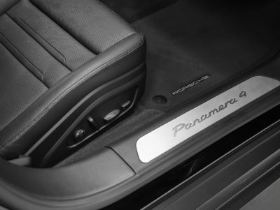 2023 Porsche Panamera Panamera 4 E-Hybrid