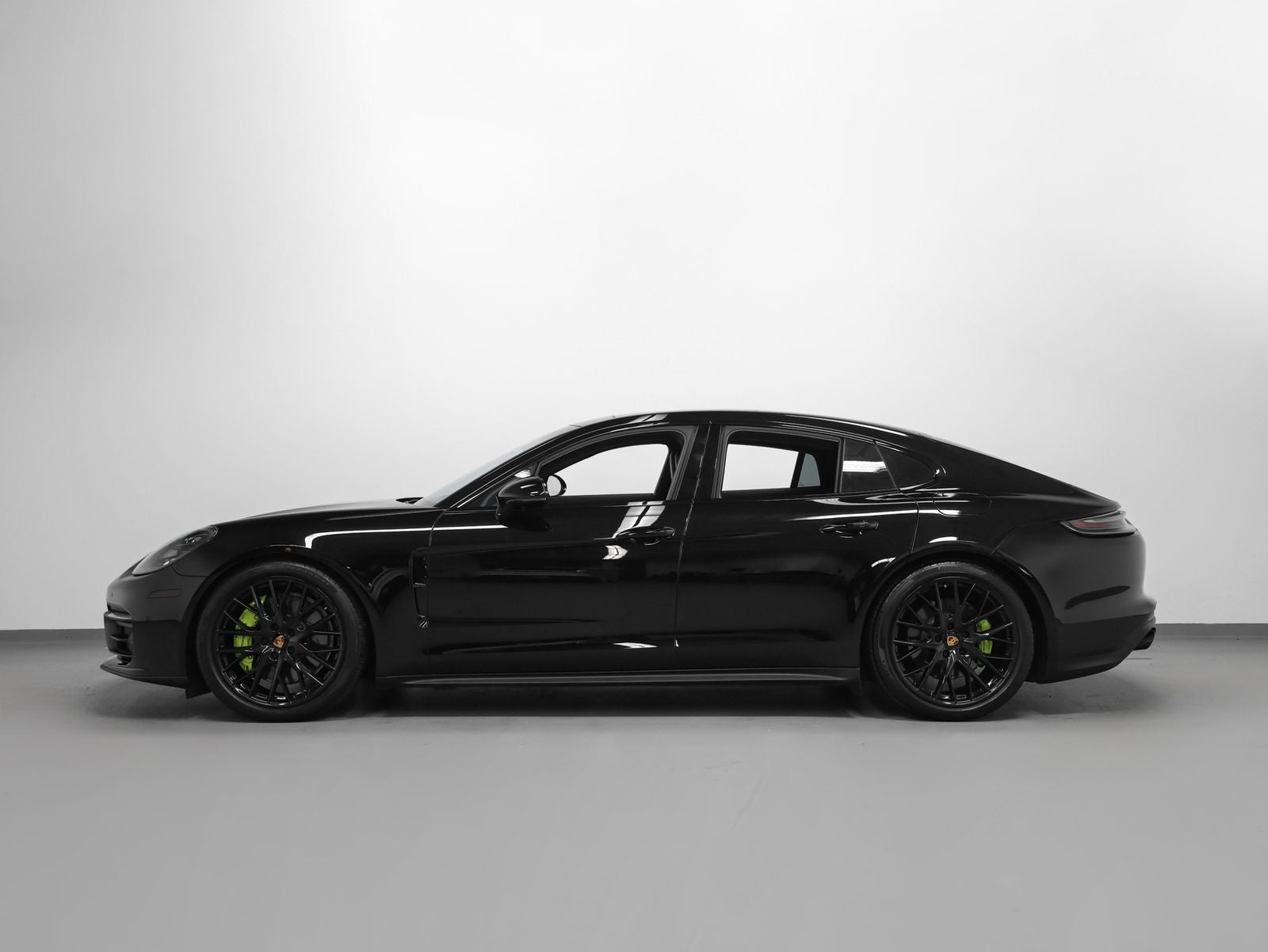 2023 Porsche Panamera Panamera 4 E-Hybrid