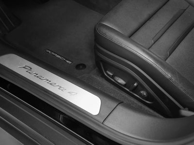 2023 Porsche Panamera Panamera 4 E-Hybrid