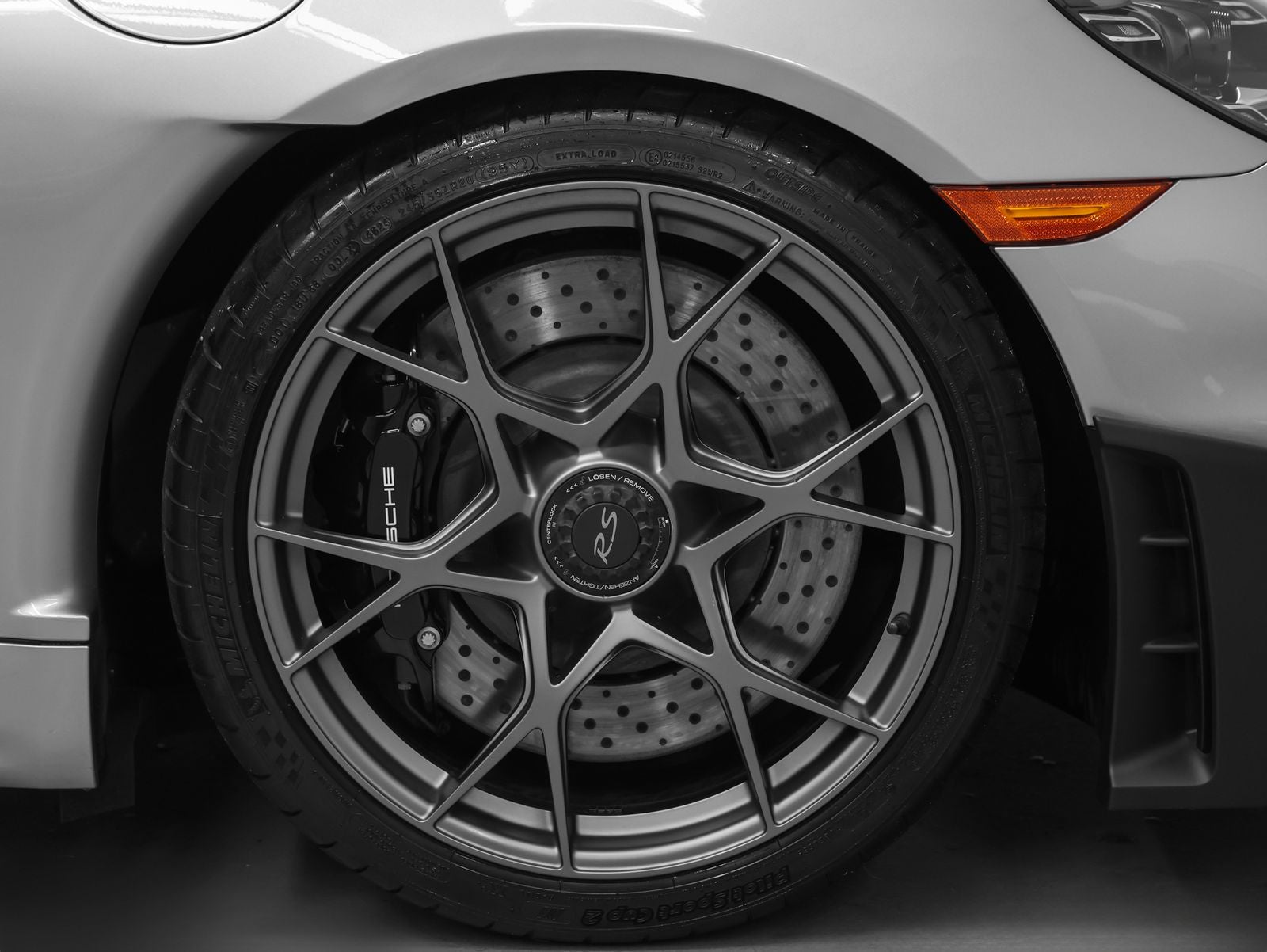 2025 Porsche 718 718 Cayman GT4 RS