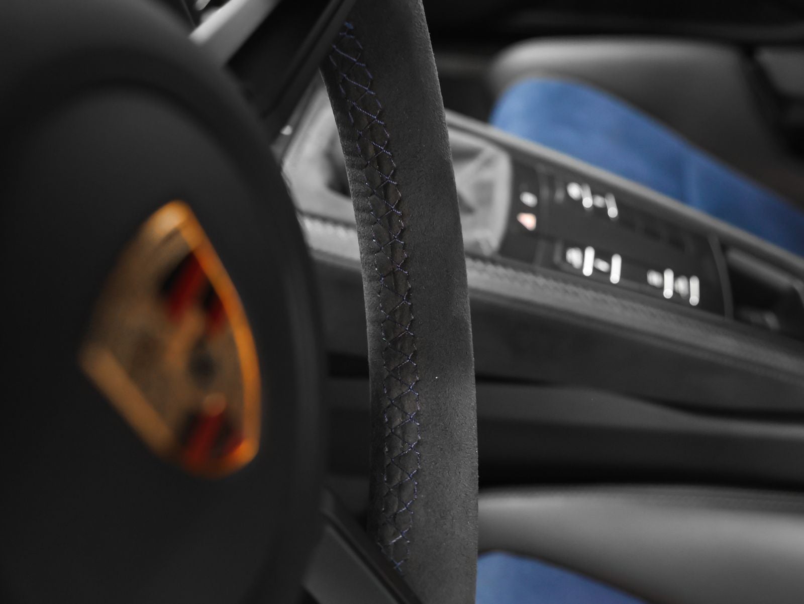 2025 Porsche 718 718 Cayman GT4 RS