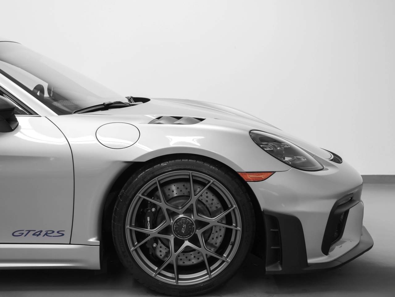 2025 Porsche 718 718 Cayman GT4 RS