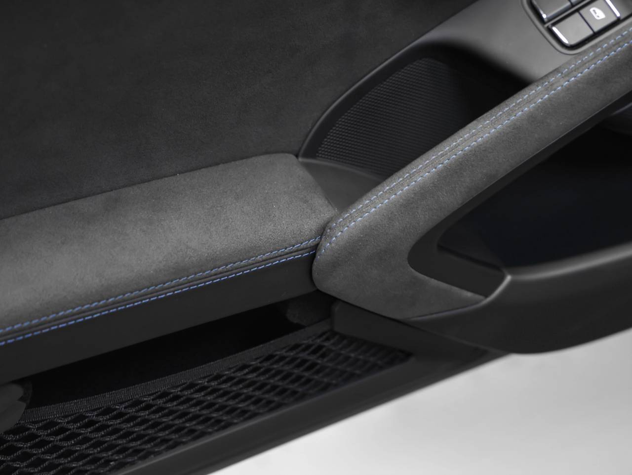 2025 Porsche 718 718 Cayman GT4 RS