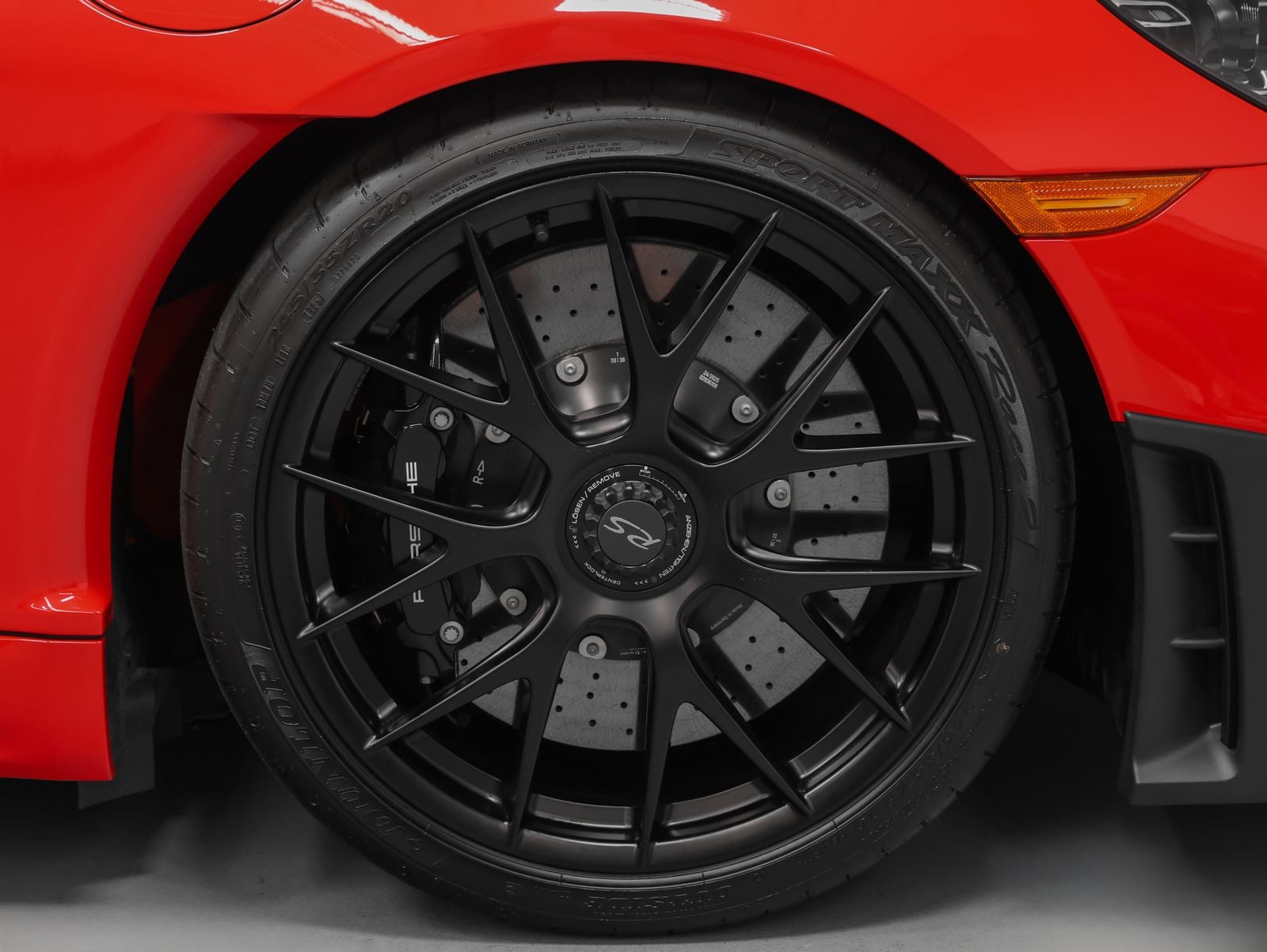 2025 Porsche 718 718 Cayman GT4 RS