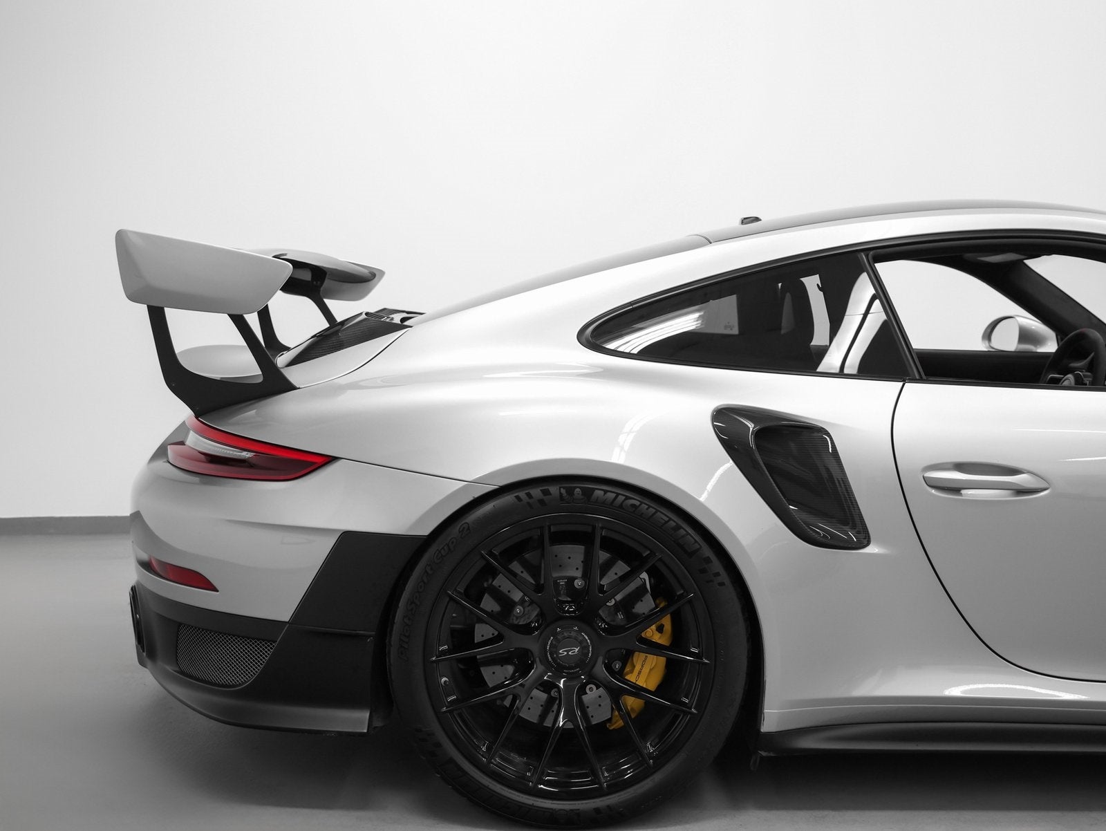 2018 Porsche 911 GT2 RS Weissach Package