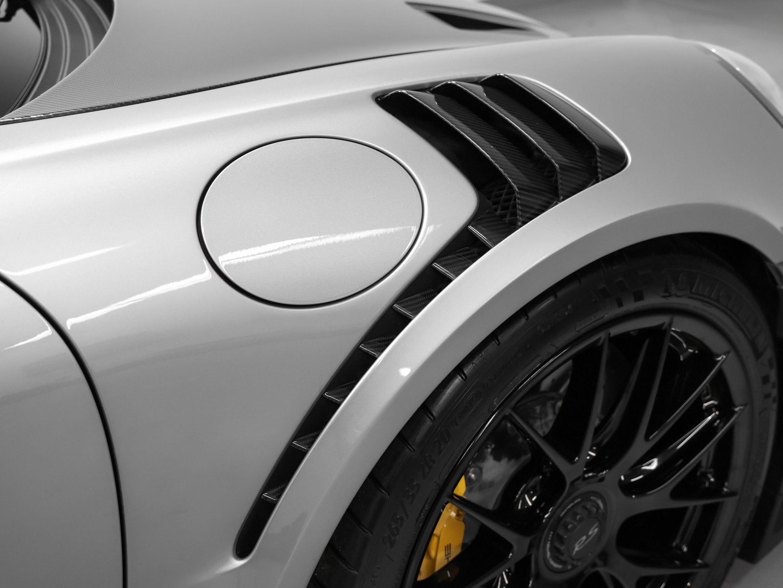 2018 Porsche 911 GT2 RS Weissach Package