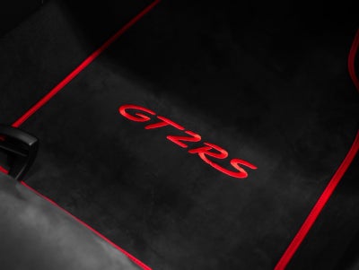 2018 Porsche 911 GT2 RS Weissach Package