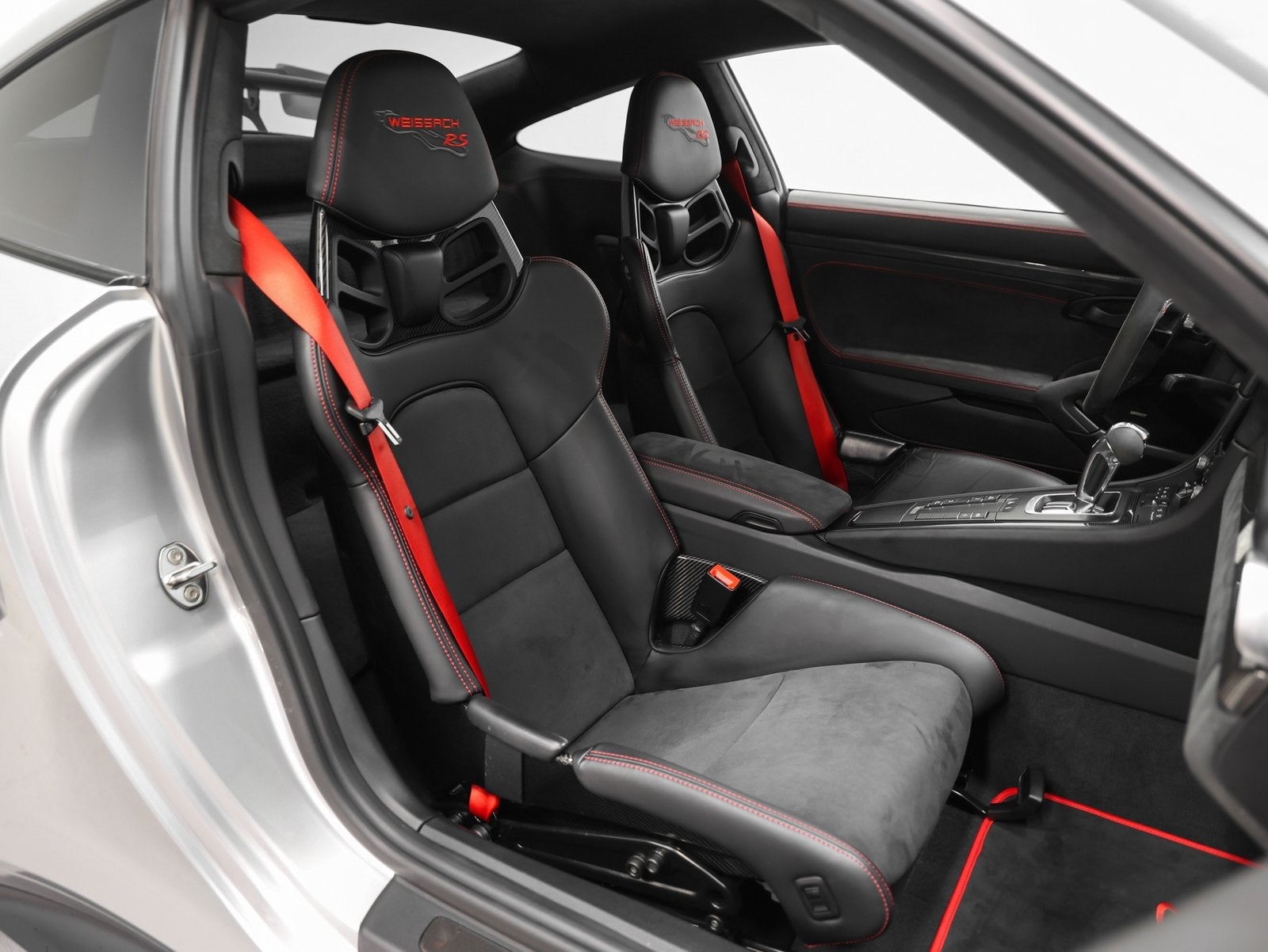 2018 Porsche 911 GT2 RS Weissach Package