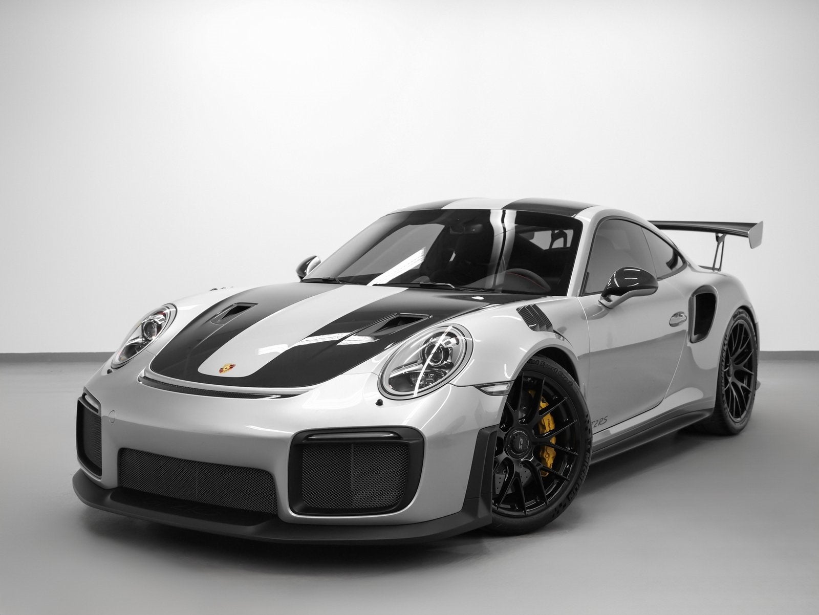 2018 Porsche 911 GT2 RS Weissach Package