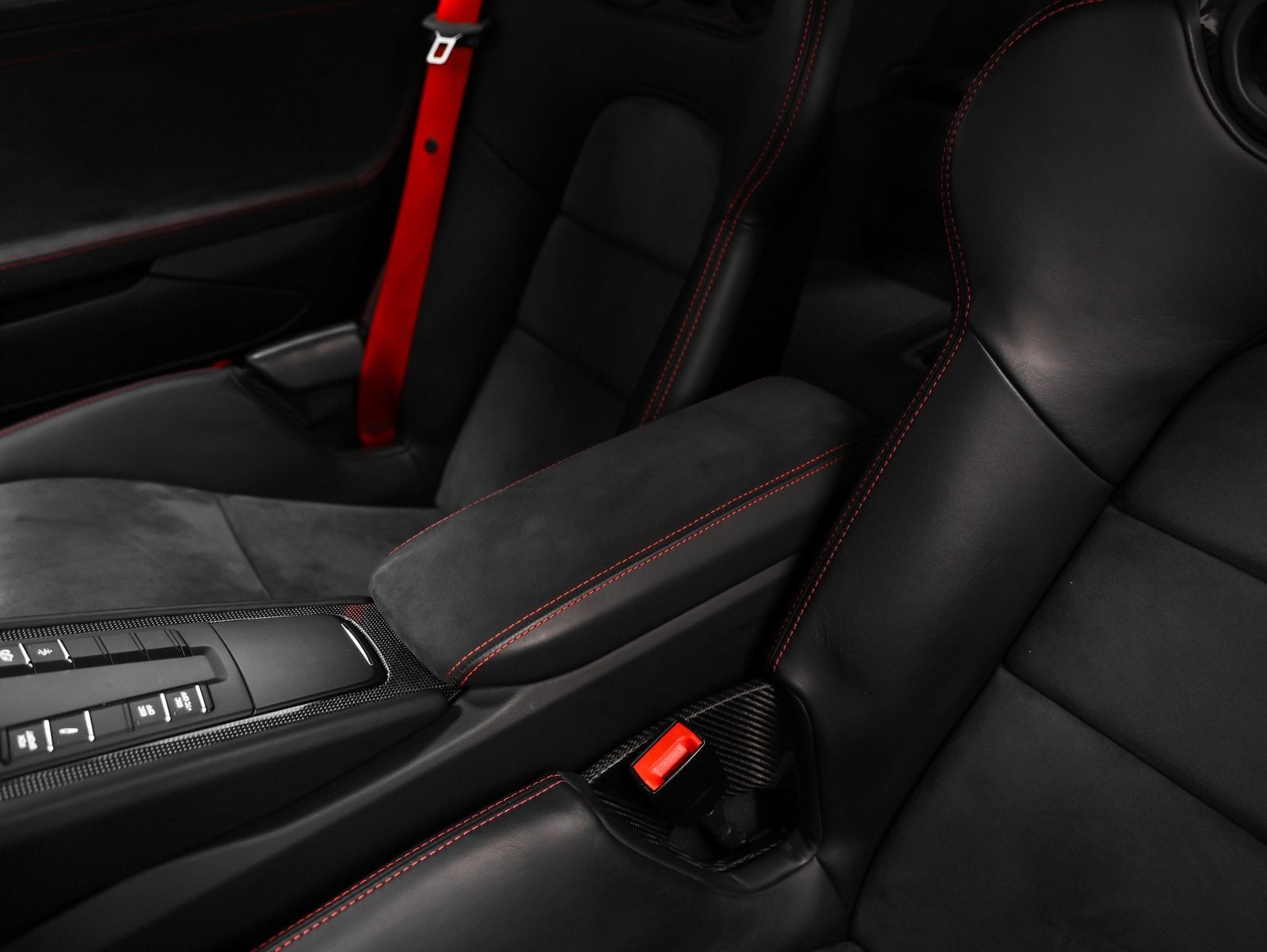 2018 Porsche 911 GT2 RS Weissach Package