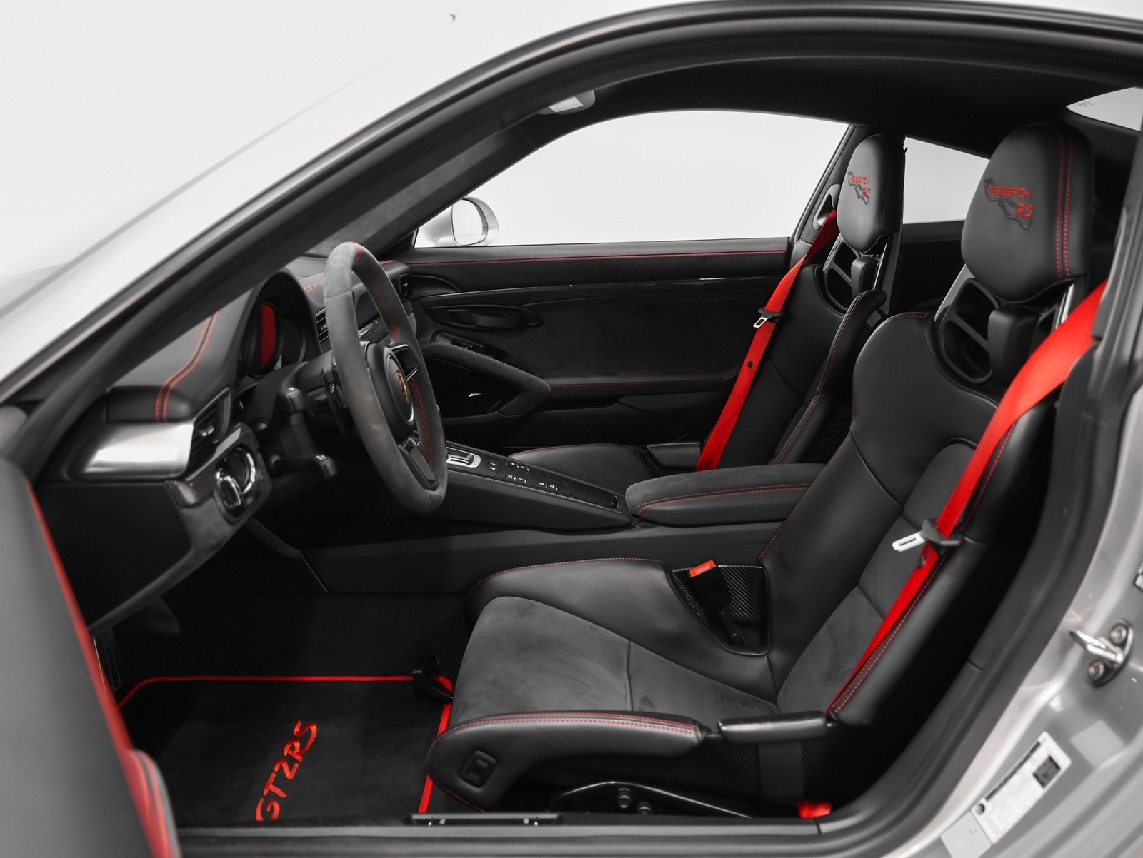 2018 Porsche 911 GT2 RS Weissach Package