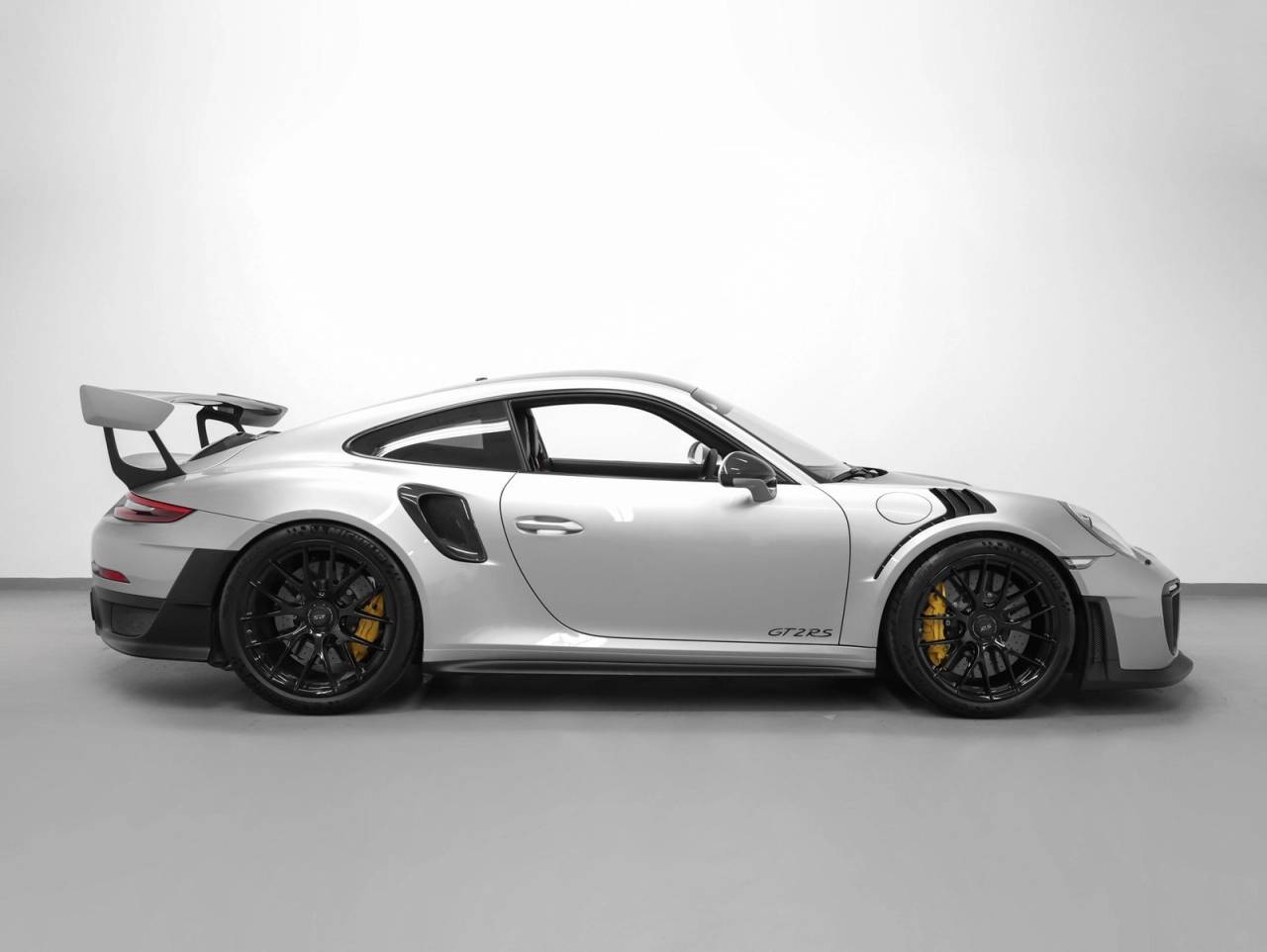 2018 Porsche 911 911 GT2 RS