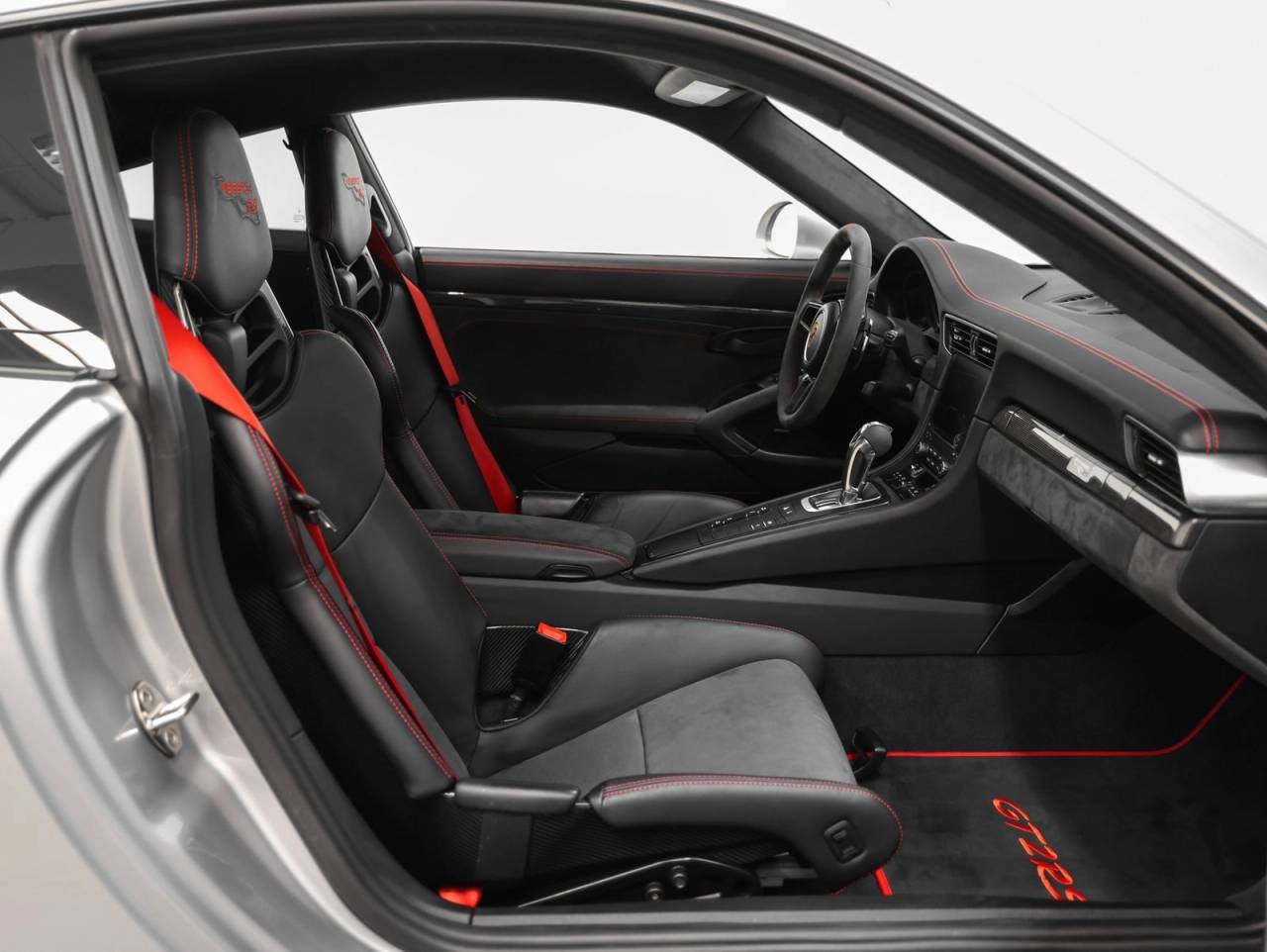 2018 Porsche 911 911 GT2 RS