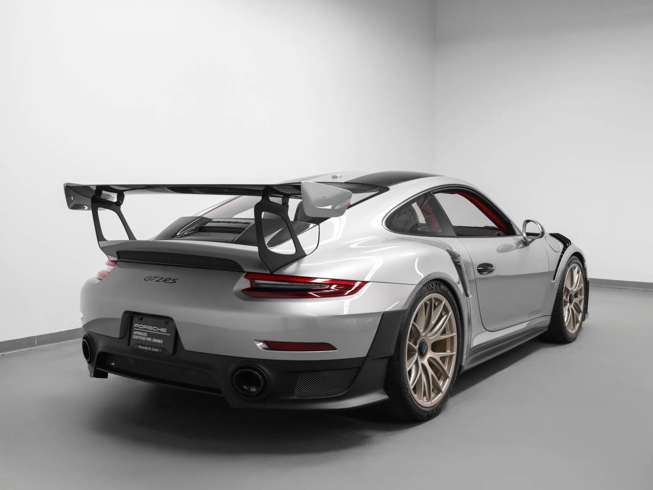 2018 Porsche 911 911 GT2 RS