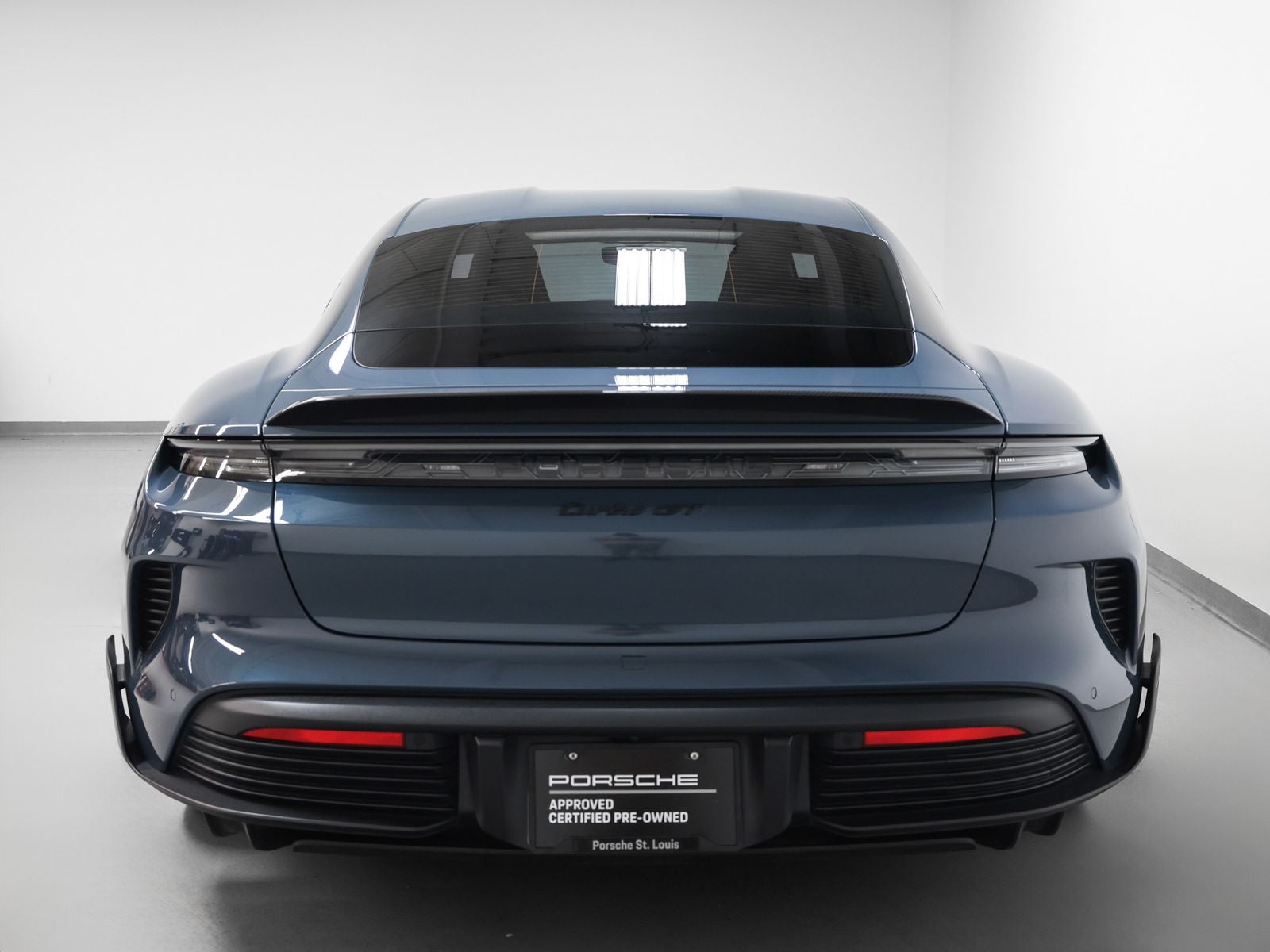 2025 Porsche Taycan Turbo GT