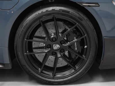 2025 Porsche Taycan Turbo GT
