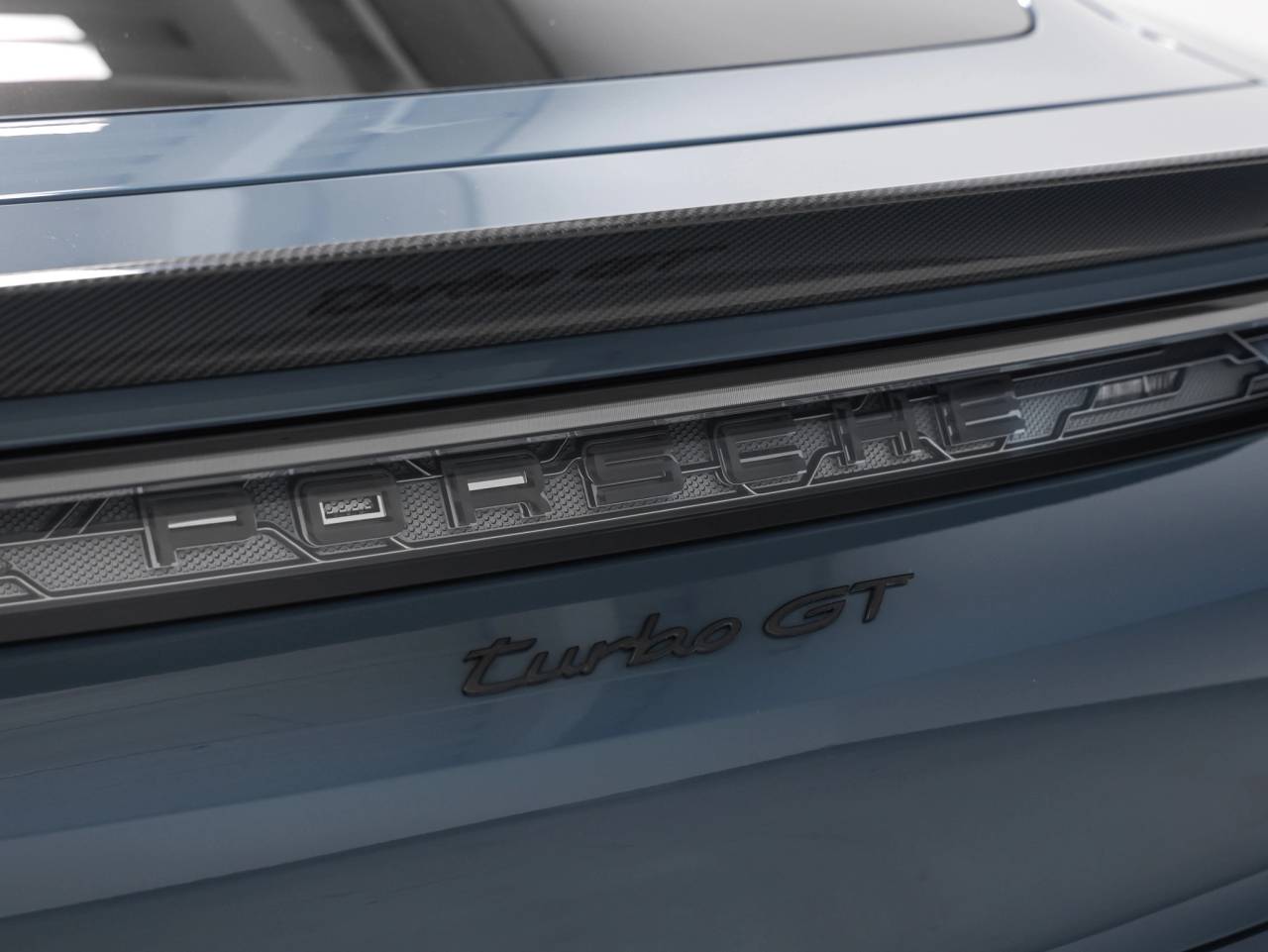 2025 Porsche Taycan Turbo GT