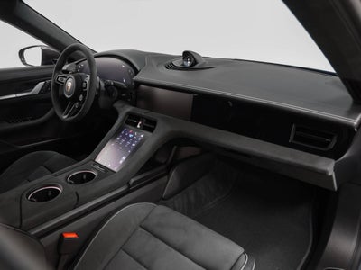 2025 Porsche Taycan Turbo GT