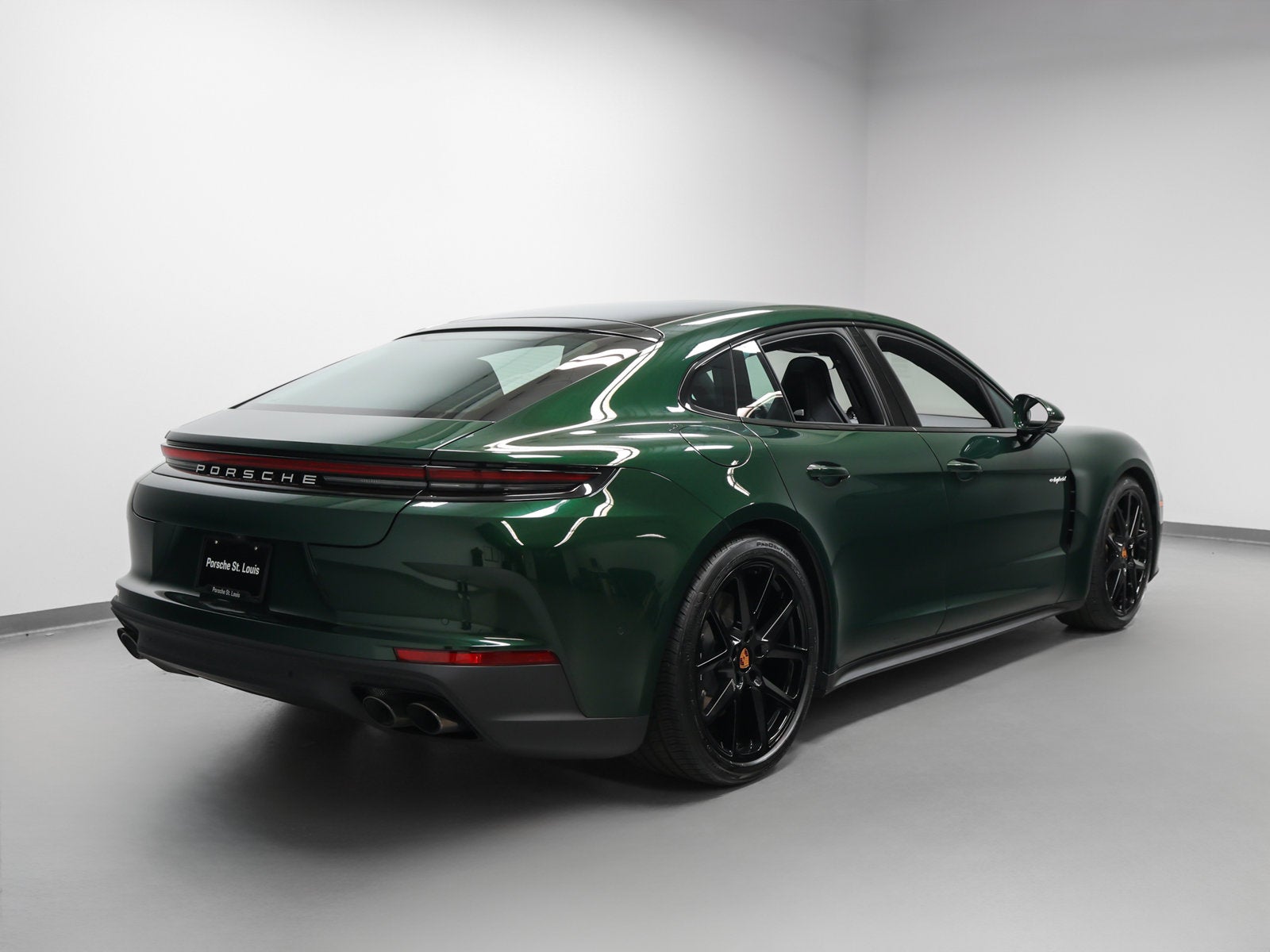 2026 Porsche Panamera Panamera 4 E-Hybrid