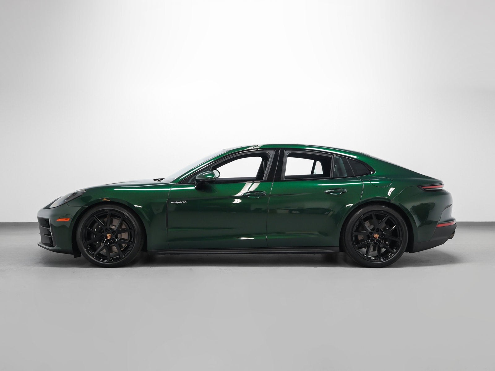 2026 Porsche Panamera Panamera 4 E-Hybrid
