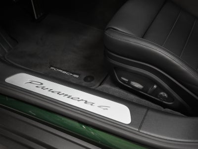 2026 Porsche Panamera Panamera 4 E-Hybrid