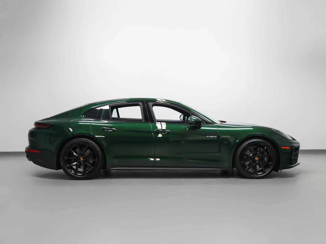 2026 Porsche Panamera Panamera 4 E-Hybrid
