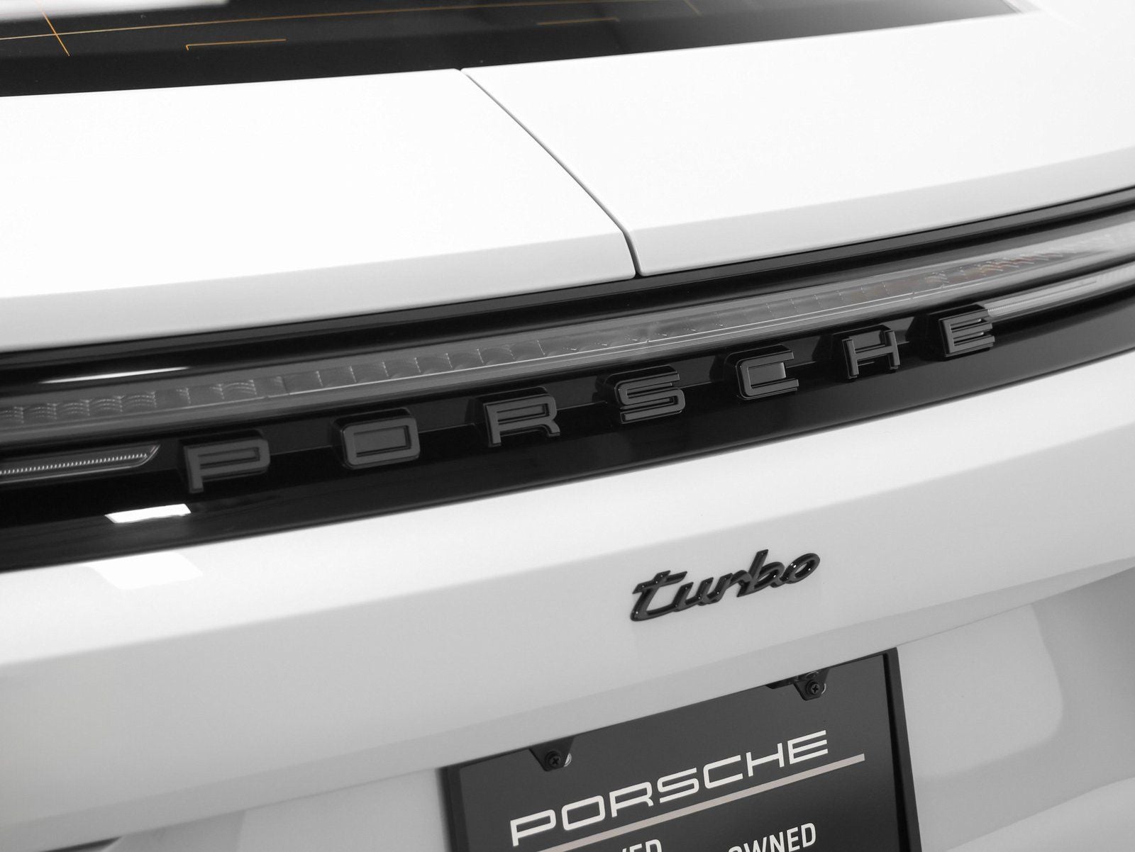 2025 Porsche Panamera Panamera Turbo E-Hybrid