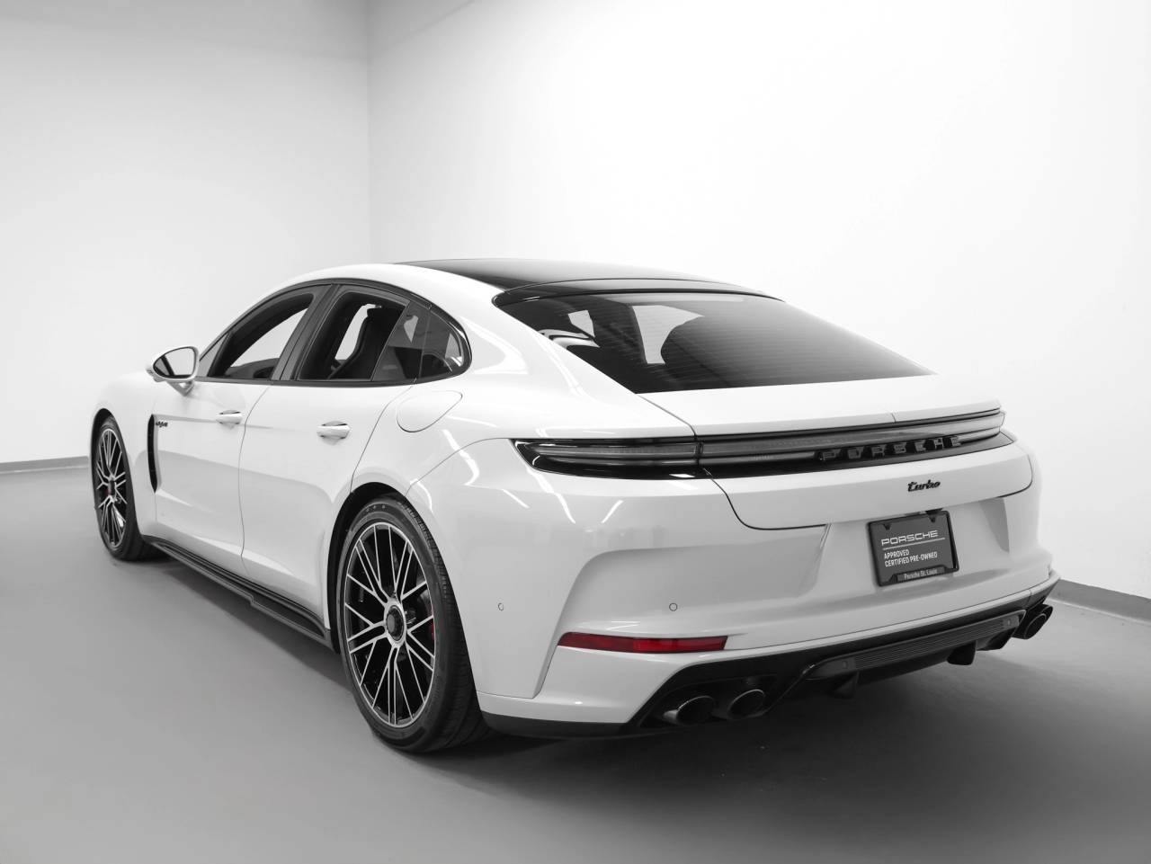 2025 Porsche Panamera Panamera Turbo E-Hybrid