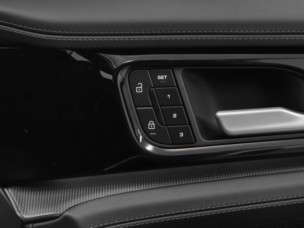 2025 Porsche Panamera Panamera Turbo E-Hybrid