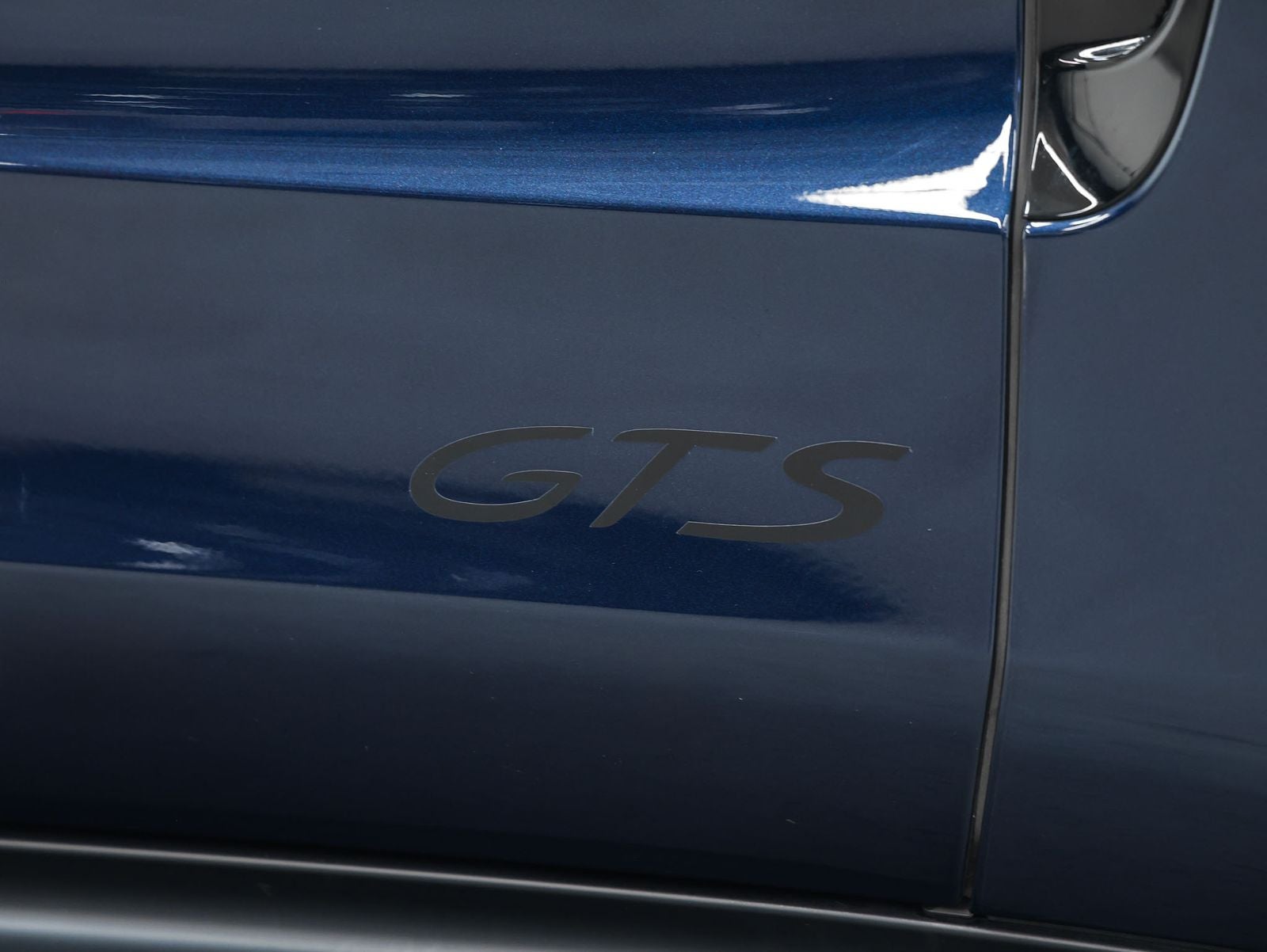 2023 Porsche Panamera Panamera GTS (MY23)