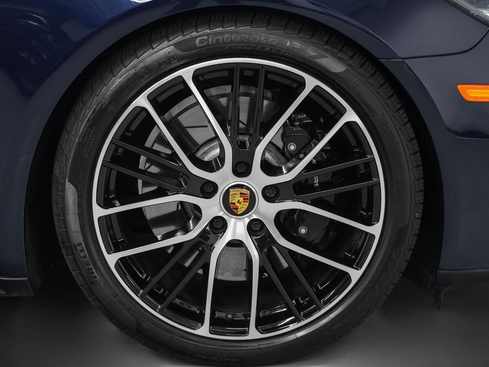 2023 Porsche Panamera Panamera GTS (MY23)